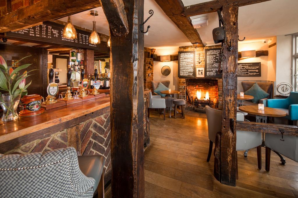 The Chequers Inn Beaconsfield Eksteriør bilde